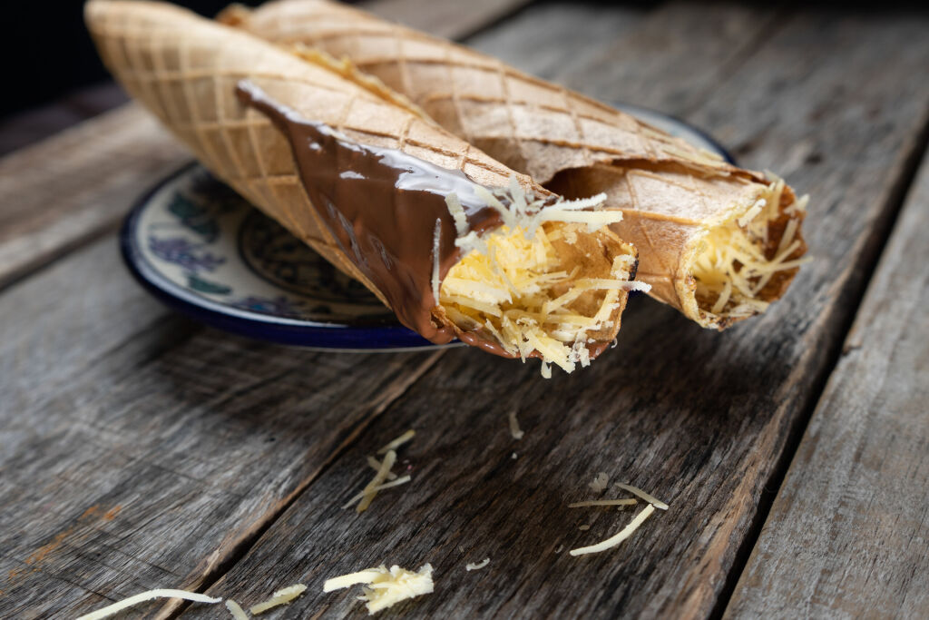 traditional Yucatan food: "marquesitas" dessert